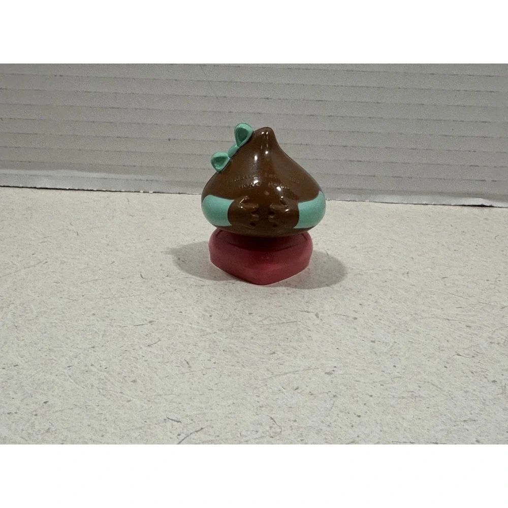 Vintage 1988 Cherry Merry Muffin Chocolottie, Chocolate Drop Accessory Friend